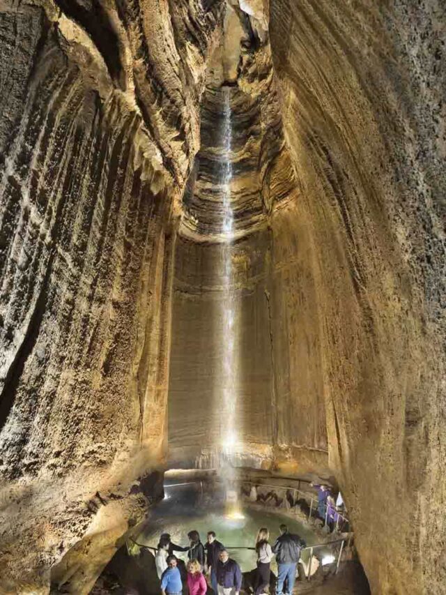 Cachoeira_subterranea_Ruby_